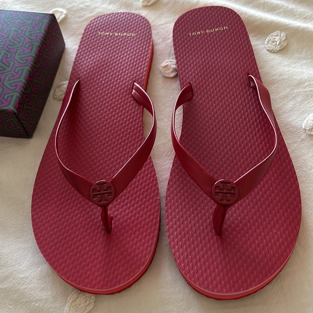 NWT Tory Burch Mini Minnie Flip Flops Sz 11 - Powder Coated Metal/Leather - Red